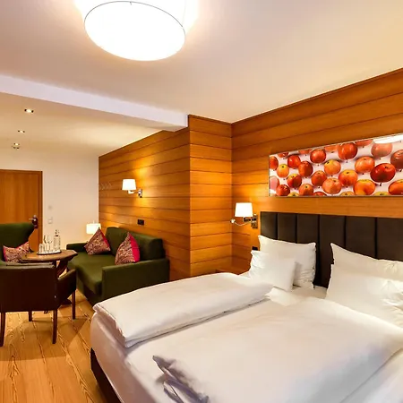 Zinnkruegl Hotel Alpendorf (Salzburg)