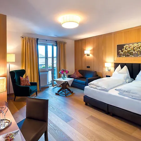 Hotel Zinnkruegl Alpendorf (Salzburg)