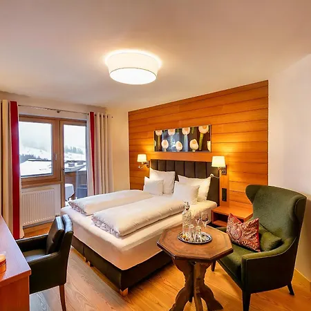 Zinnkruegl 4* Alpendorf (Salzburg)